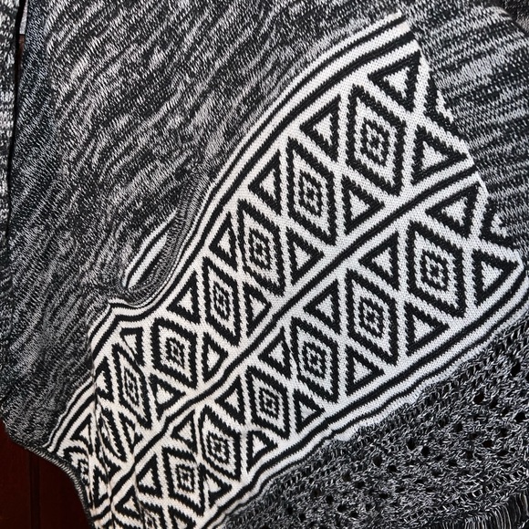 Billabong Aztec Cardigan Women’s Small - Picture 5 of 5